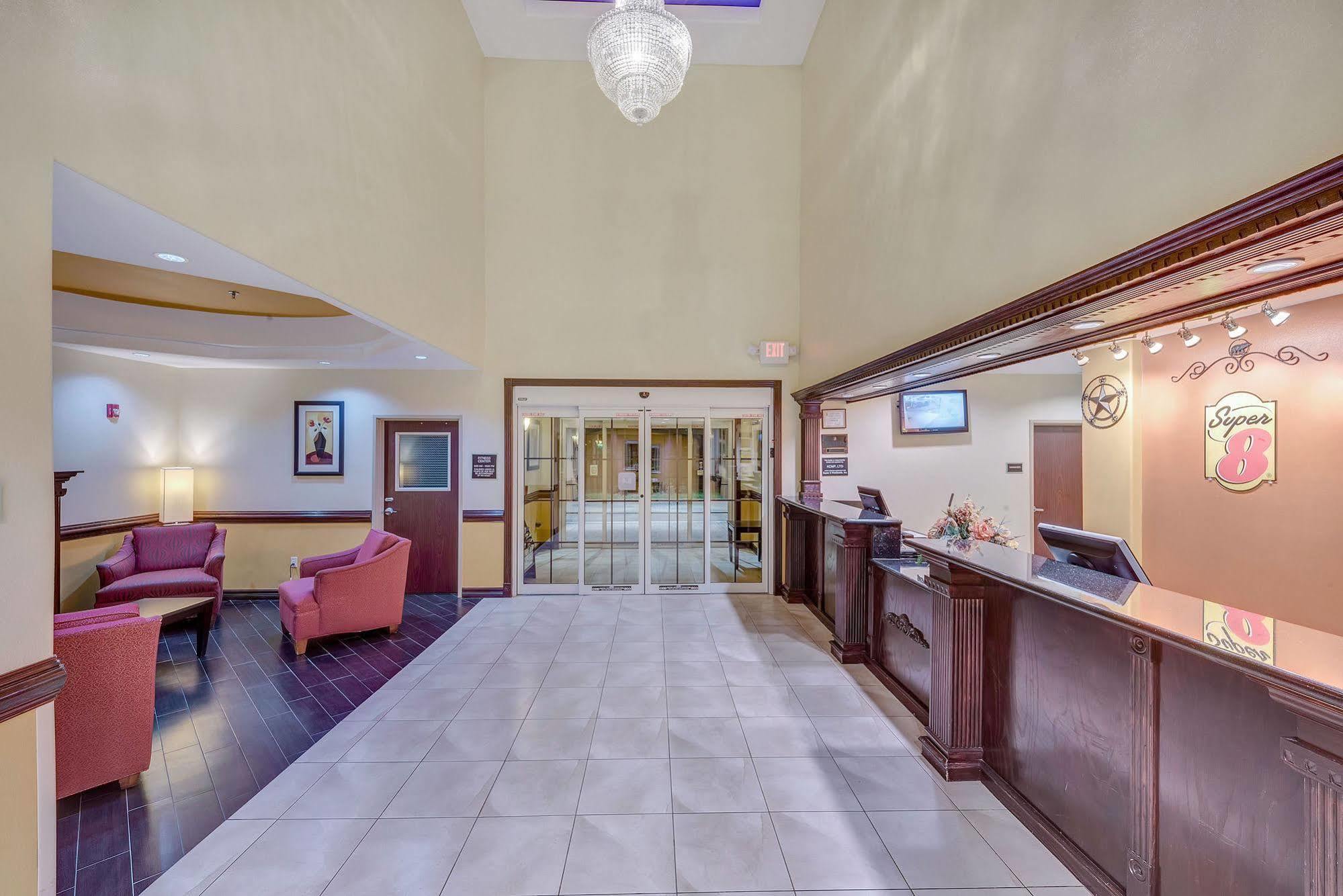 Super 8 By Wyndham Hidalgo At La Plaza Mall & Mcallen Airport Buitenkant foto
