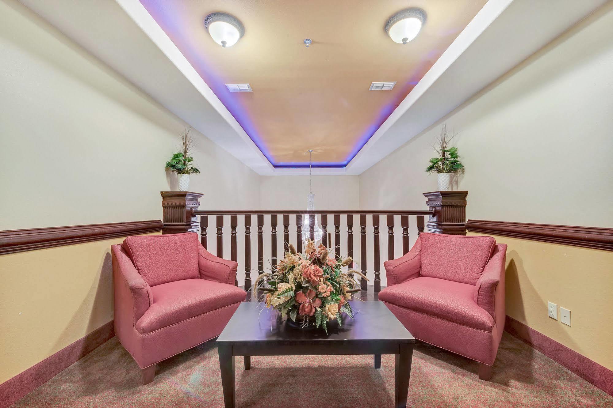 Super 8 By Wyndham Hidalgo At La Plaza Mall & Mcallen Airport Buitenkant foto